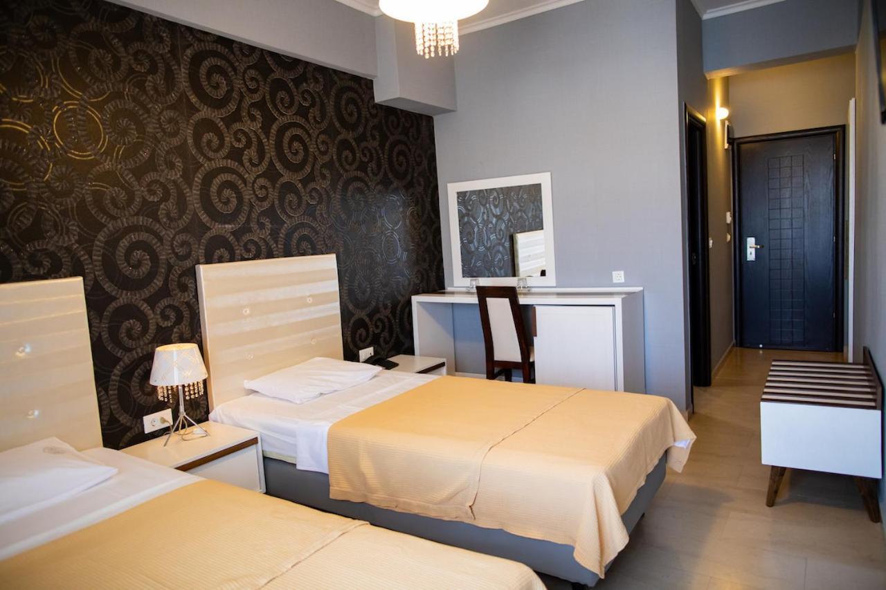 Fanari Hotel Bagian luar foto