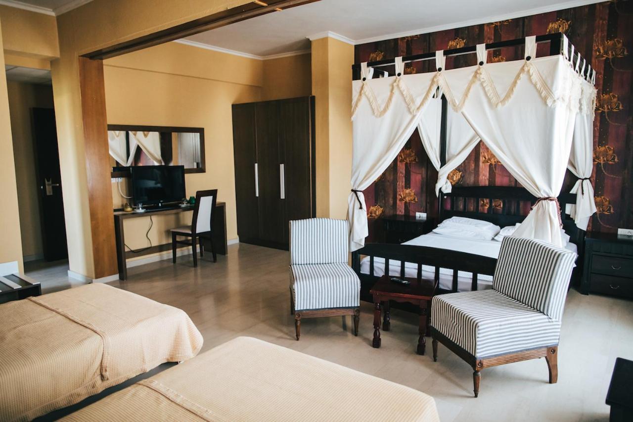 Fanari Hotel Bagian luar foto